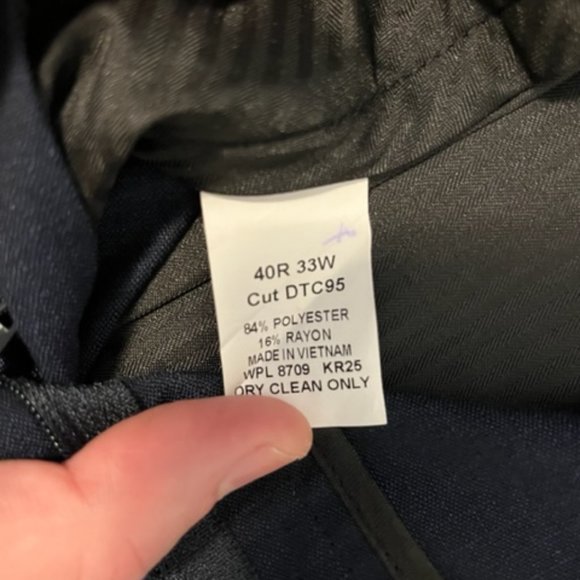 Men's Kenneth Cole Reaction Suit - Picture 8 of 13